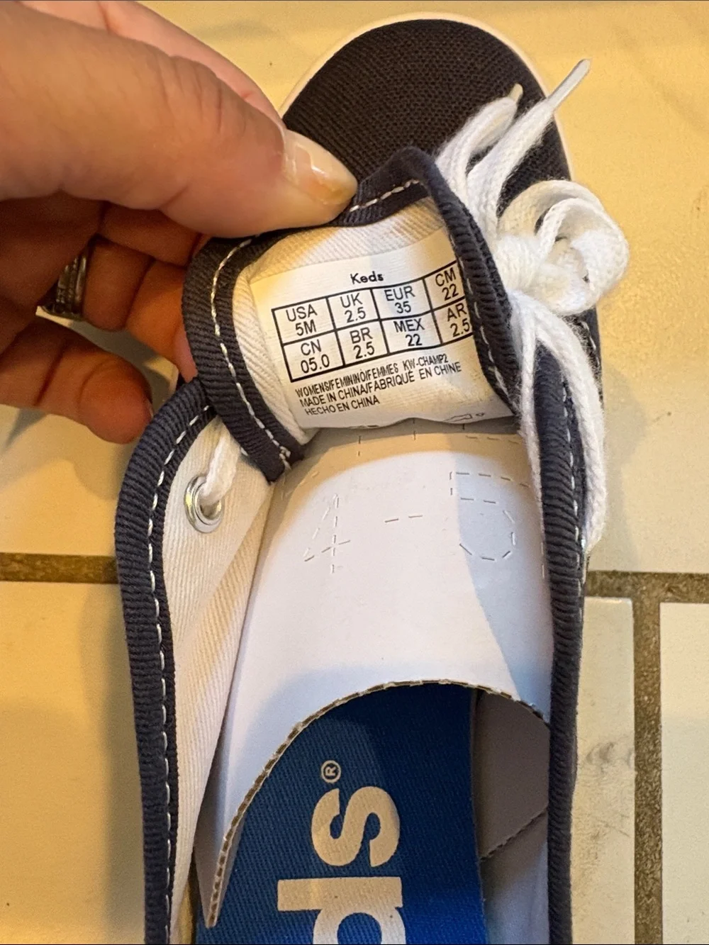 Women’s Keds Classic Champion Navy Canvas Lace-Up Sneakers - NIB size 5